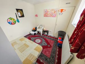 Photo 5- click for photo gallery